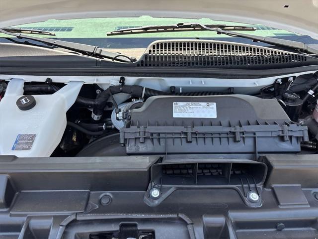 Photo of 2023 Summit White GMC Savana 2500