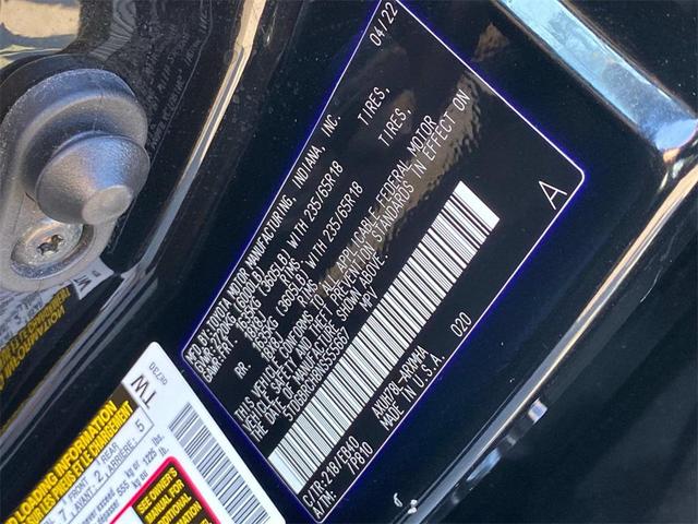 Photo of 2022 Midnight Black Metallic Toyota Highlander Hybrid