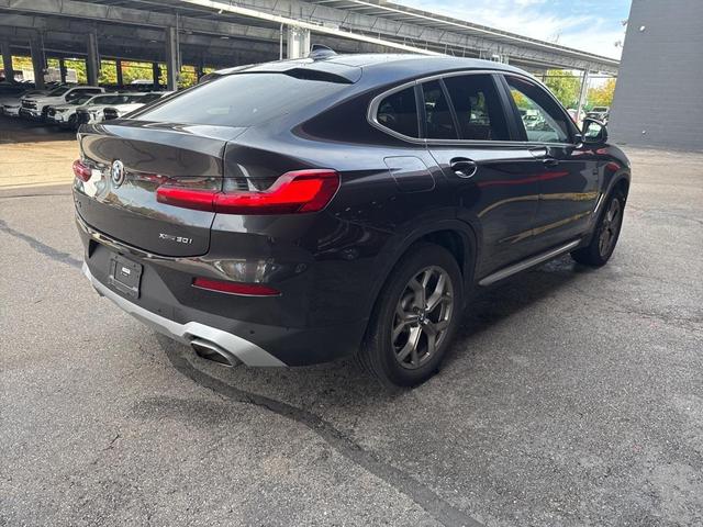 Photo of 2025 Dark Graphite Metallic BMW X4