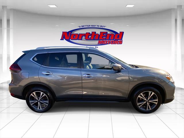 Photo of 2020 Gun Metallic Nissan Rogue