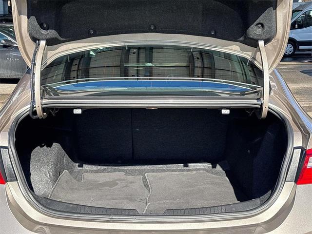 Photo of 2024 Mineral Gray Metallic Chevrolet Malibu