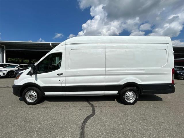 Photo of 2023 OXFORD WHITE Ford Transit-350