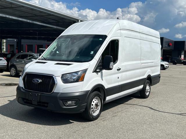 Photo of 2023 OXFORD WHITE Ford Transit-350