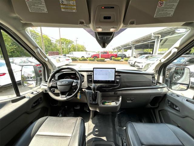 Photo of 2023 OXFORD WHITE Ford Transit-350