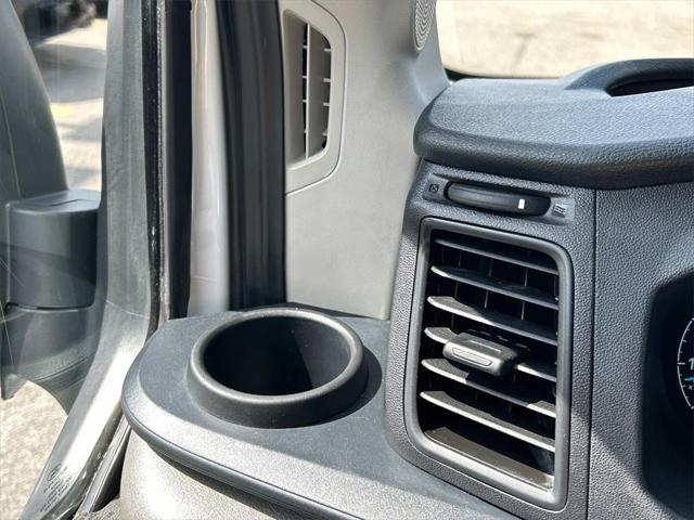 Photo of 2023 OXFORD WHITE Ford Transit-350
