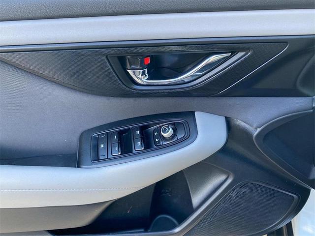 Photo of 2023 Crystal White Pearl Subaru Outback