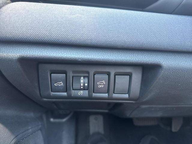 Photo of 2023 Crystal White Pearl Subaru Outback