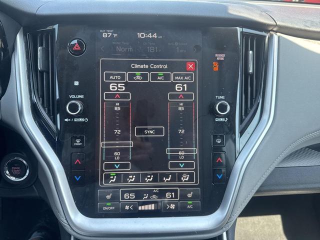 Photo of 2023 Crystal White Pearl Subaru Outback