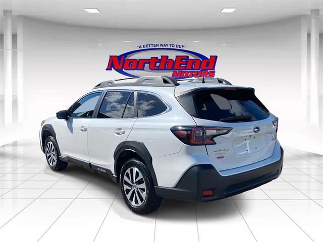 Photo of 2023 Crystal White Pearl Subaru Outback