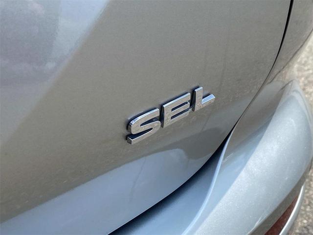 Photo of 2024 Alloy Silver Metallic/Black Roof Mitsubishi Outlander