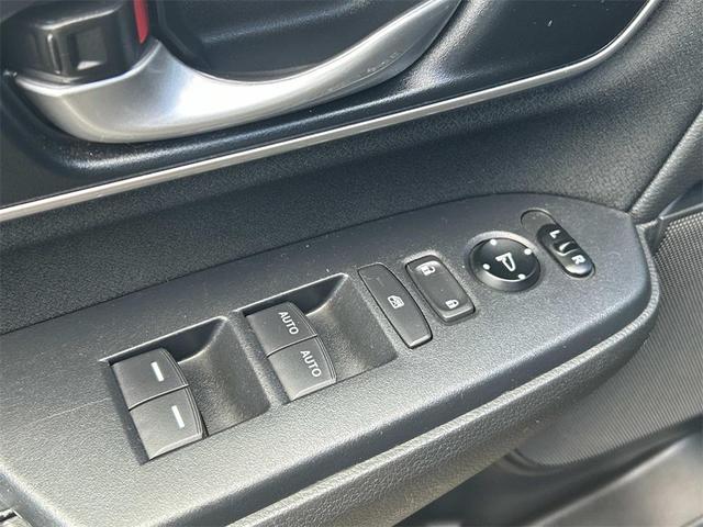 Photo of 2022 Crystal Black Pearl Honda CR-V