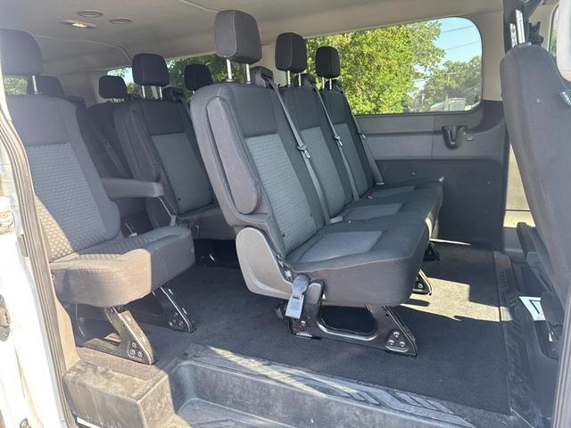 Photo of 2022 OXFORD WHITE Ford Transit-350