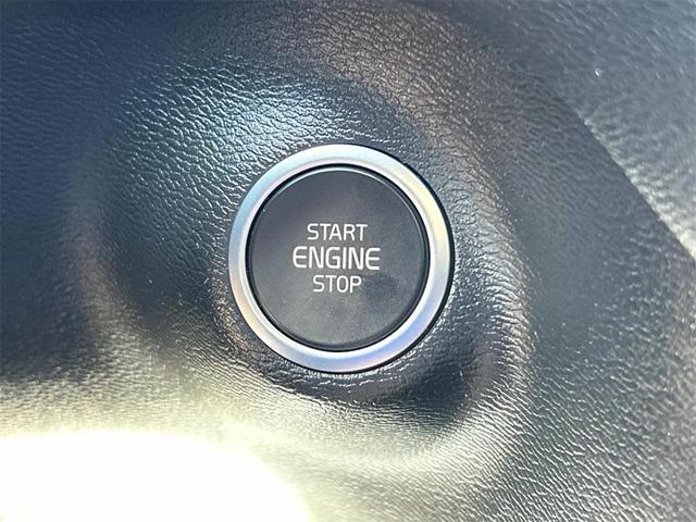 Photo of 2025 Vapour Grey Metallic Volvo XC40