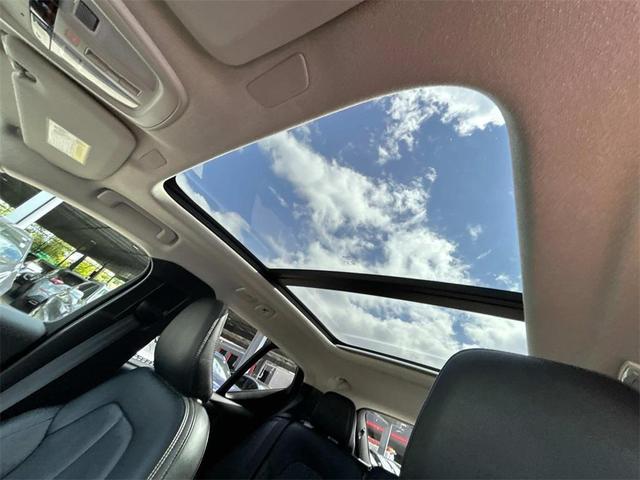 Photo of 2025 Vapour Grey Metallic Volvo XC40