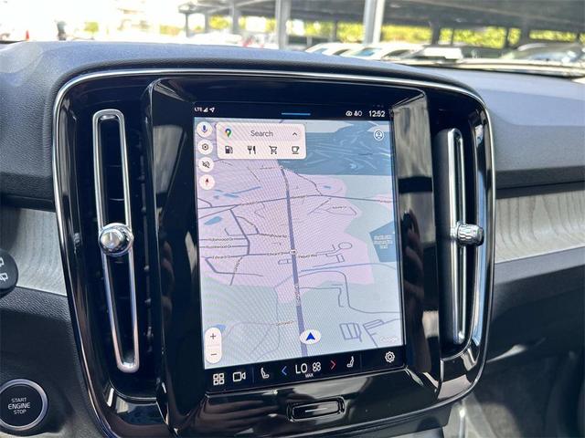 Photo of 2025 Vapour Grey Metallic Volvo XC40