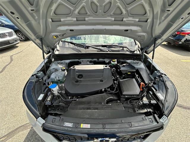 Photo of 2025 Vapour Grey Metallic Volvo XC40