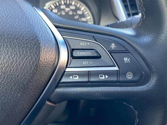 Photo of 2022 Majestic White INFINITI Q50