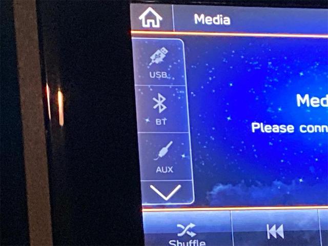Photo of 2022 Crystal White Pearl Subaru Crosstrek