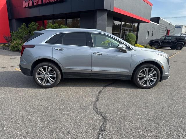 Photo of 2025 Argent Silver Metallic Cadillac XT5