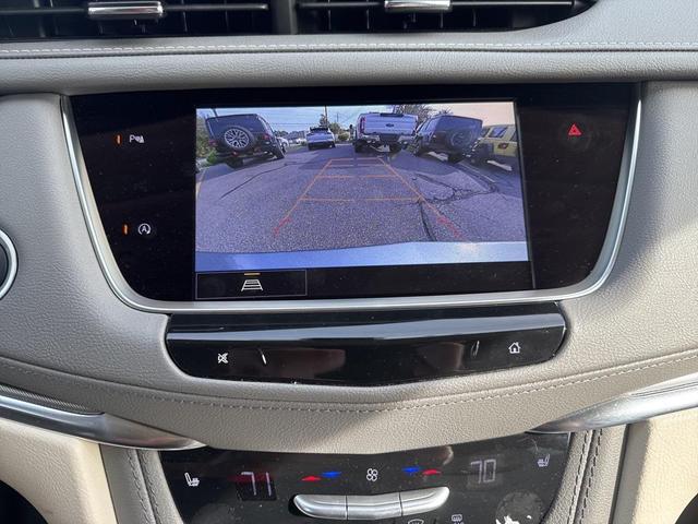Photo of 2025 Argent Silver Metallic Cadillac XT5