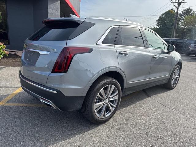 Photo of 2025 Argent Silver Metallic Cadillac XT5