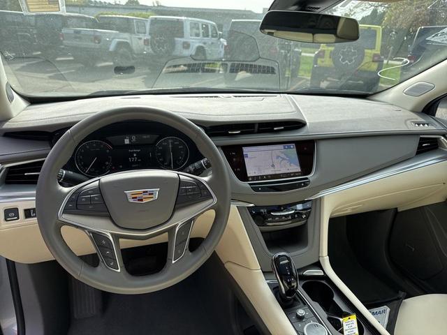 Photo of 2025 Argent Silver Metallic Cadillac XT5