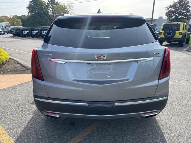 Photo of 2025 Argent Silver Metallic Cadillac XT5