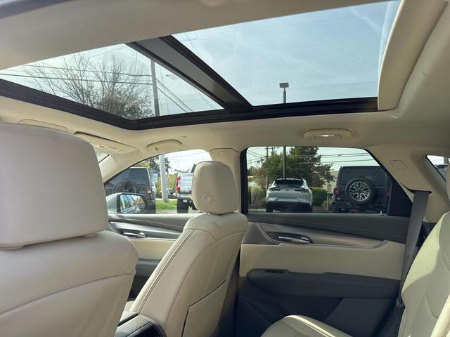 Photo of 2025 Argent Silver Metallic Cadillac XT5