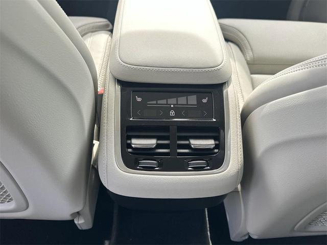 Photo of 2025 Denim Blue Metallic Volvo XC90