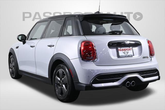 Photo of 2022 White Silver Metallic MINI Hardtop