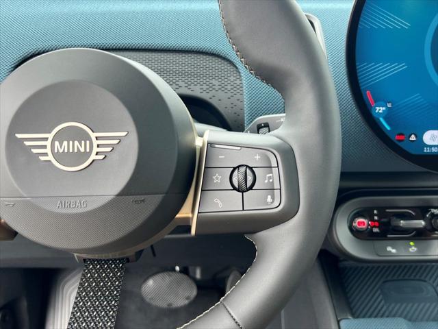 Photo of 2025 Melting Silver III Metallic MINI Countryman