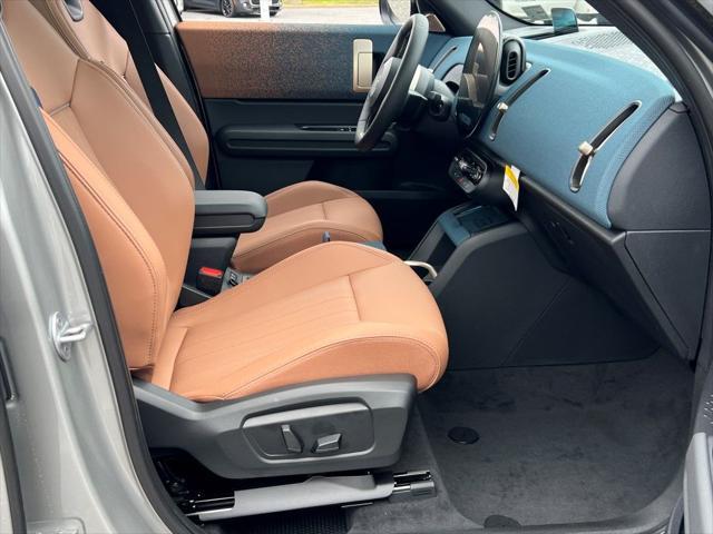 Photo of 2025 Melting Silver III Metallic MINI Countryman