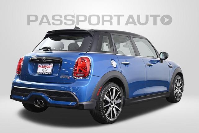 Photo of 2022 Island Blue Metallic MINI Hardtop