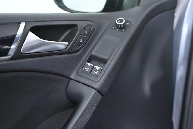 Photo of 2012 Gray Volkswagen GTI
