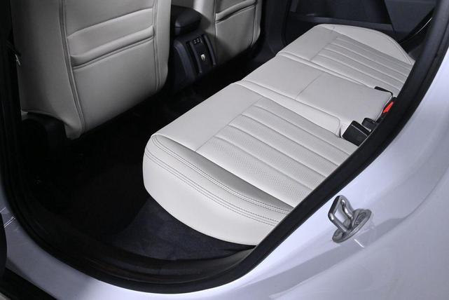 Photo of 2025 Nanuq White Metallic MINI Countryman