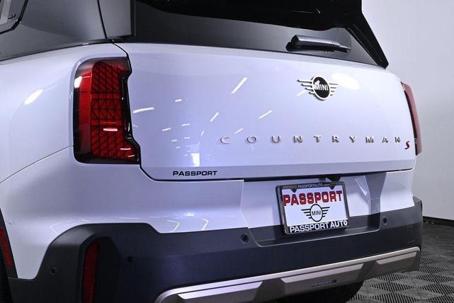 Photo of 2025 Nanuq White Metallic MINI Countryman