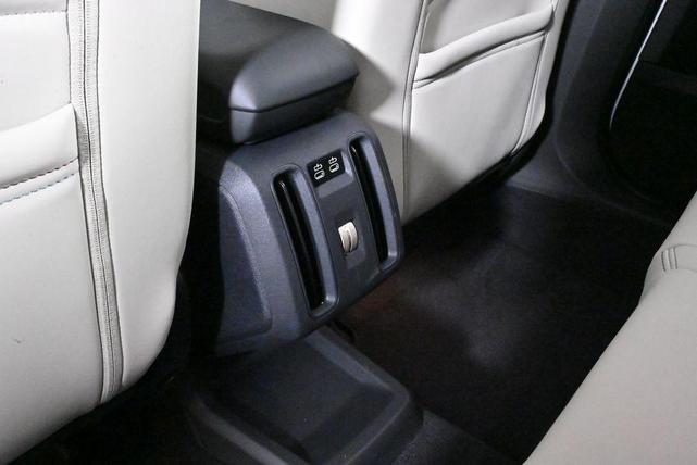 Photo of 2025 Nanuq White Metallic MINI Countryman