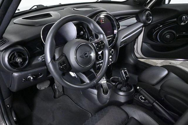Photo of 2022 Gray MINI Hardtop