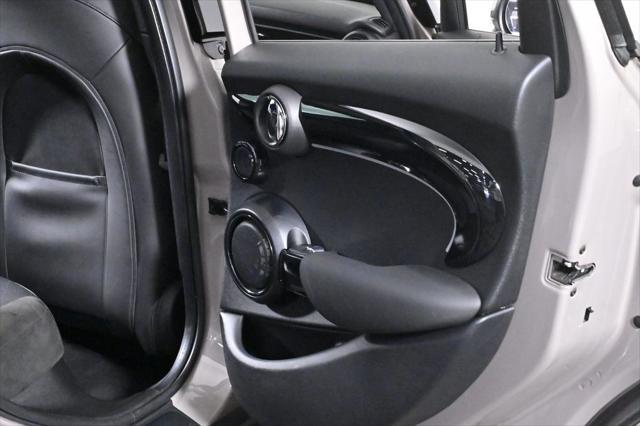 Photo of 2022 Gray MINI Hardtop