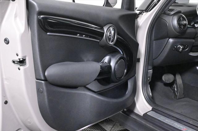 Photo of 2022 Gray MINI Hardtop