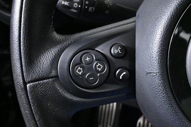 Photo of 2014 Absolute Black Metallic MINI Countryman