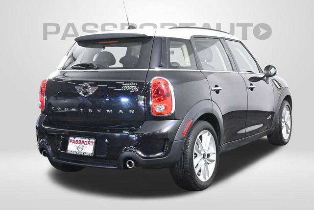 Photo of 2014 Absolute Black Metallic MINI Countryman