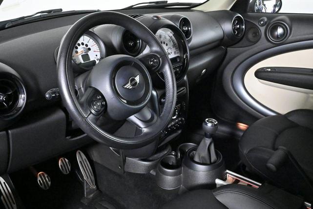 Photo of 2014 Absolute Black Metallic MINI Countryman