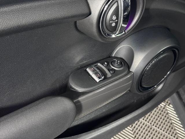Photo of 2017 Midnight Black Metallic MINI Hardtop