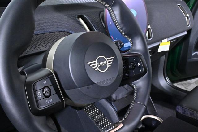 Photo of 2025 British Racing Green IV Metallic MINI Countryman