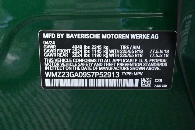 Photo of 2025 British Racing Green IV Metallic MINI Countryman