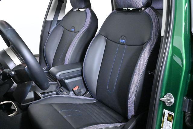 Photo of 2025 British Racing Green IV Metallic MINI Countryman