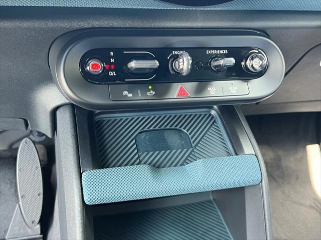 Photo of 2025 British Racing Green IV Metallic MINI Countryman