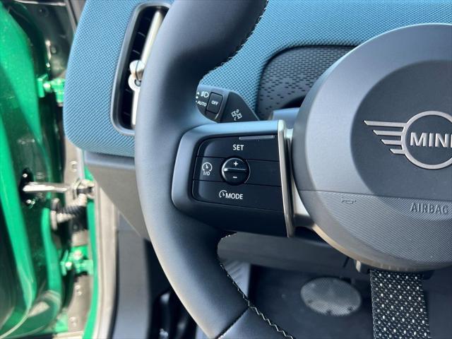 Photo of 2025 British Racing Green IV Metallic MINI Countryman