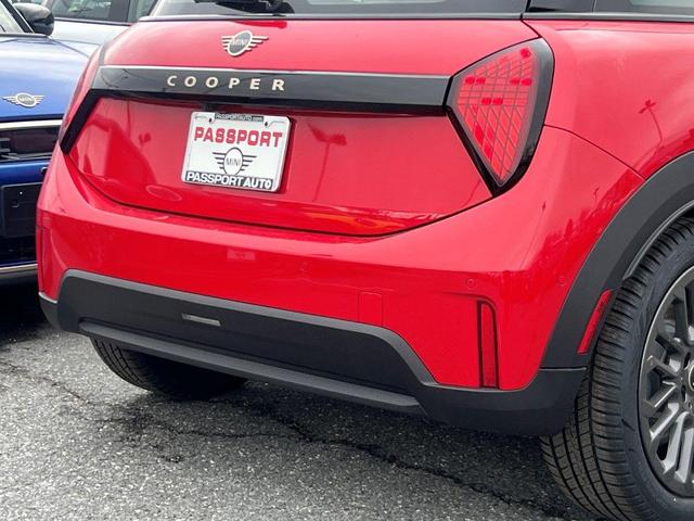 Photo of 2025 Chili Red II MINI Hardtop